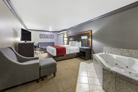 King Bed Whirlpool Suite NS Guestroom 3
